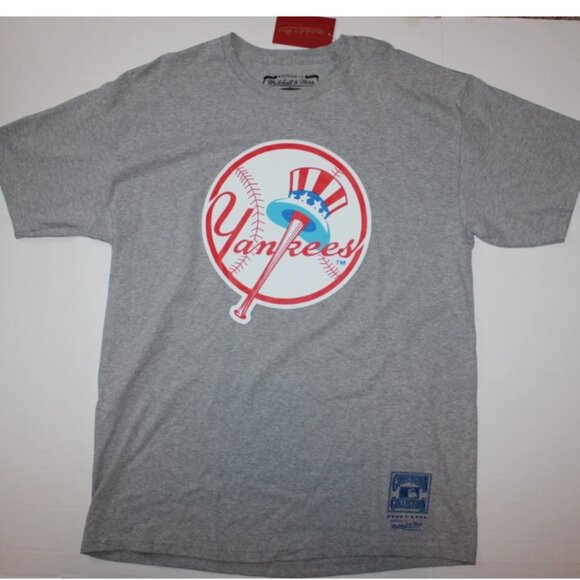 NY Yankees T-Shirt XL Short Sleeve Gray Sports Tee Mitchell & Ness NWT Men's - Picture 1 of 4